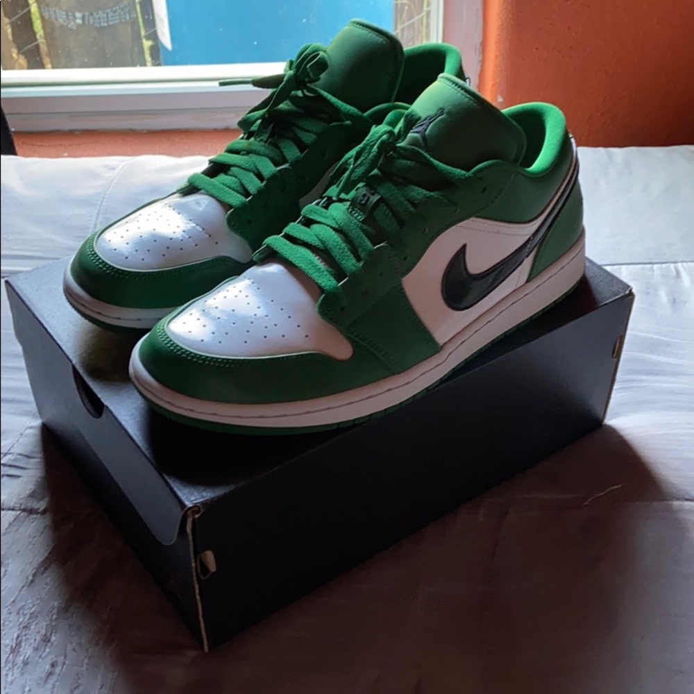 Air Jordan 1 Low Pine Green